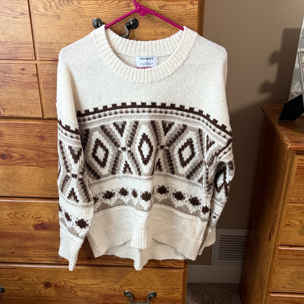 Old Navy Geometric Cream and Brown Sweater